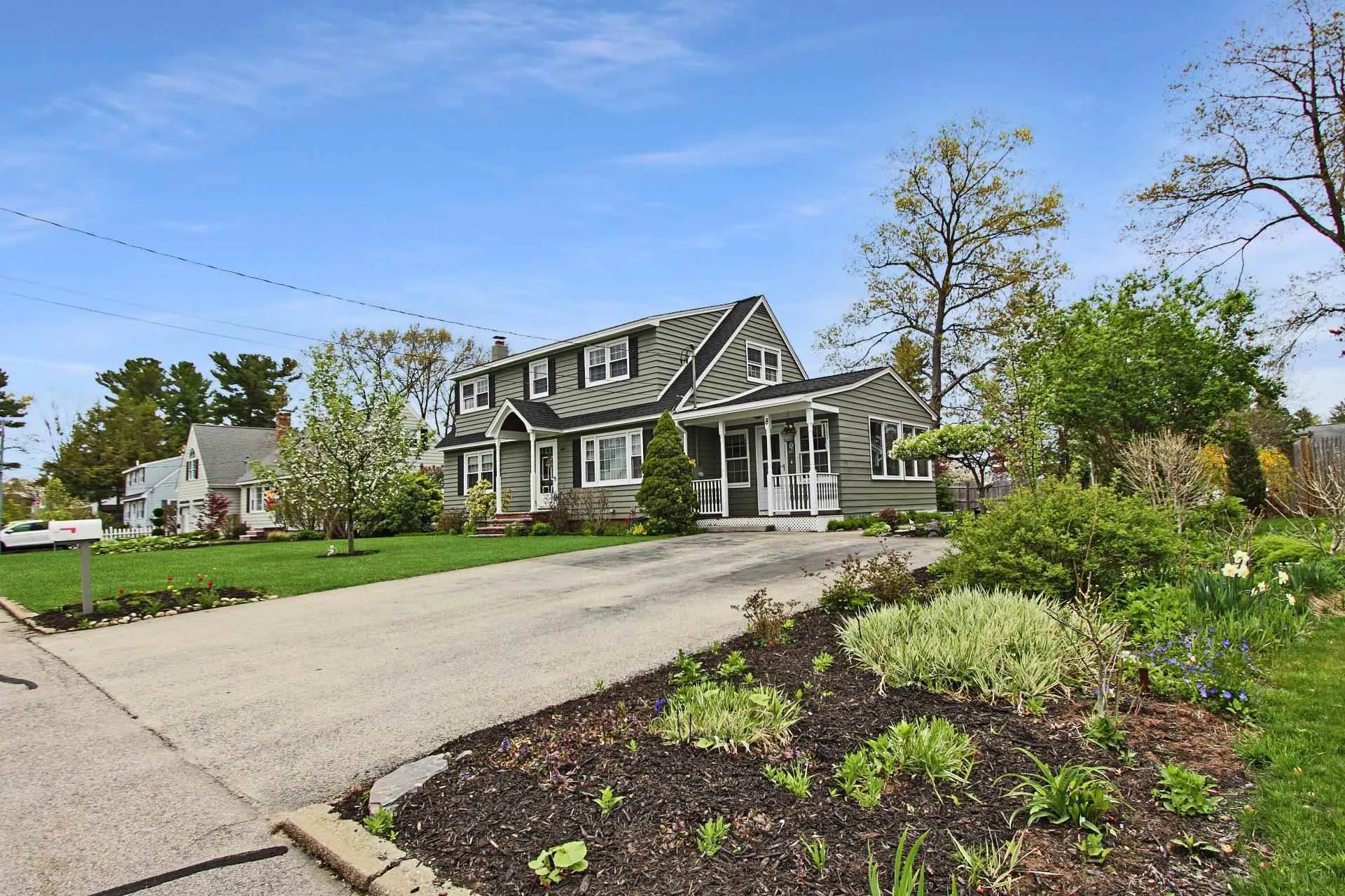 8 Woodcrest Drive Nashua NH 03062