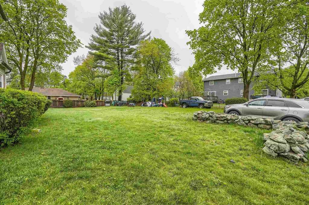 3 Linwood Street Nashua NH 03060