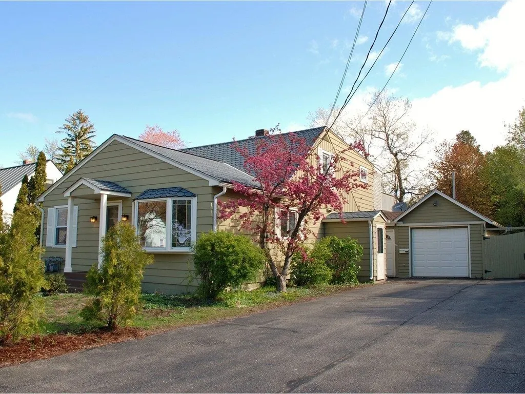 66 Vest Haven Drive Burlington VT 05408