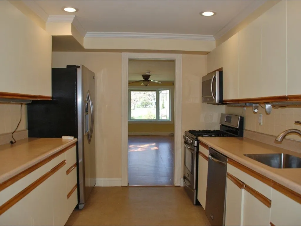 66 Vest Haven Drive Burlington VT 05408
