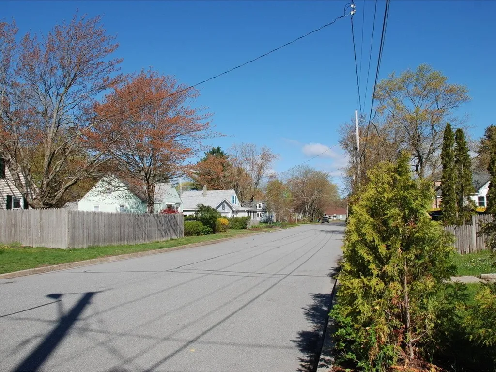 66 Vest Haven Drive Burlington VT 05408