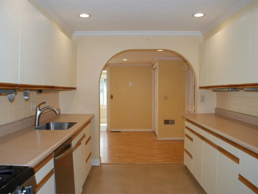 66 Vest Haven Drive Burlington VT 05408