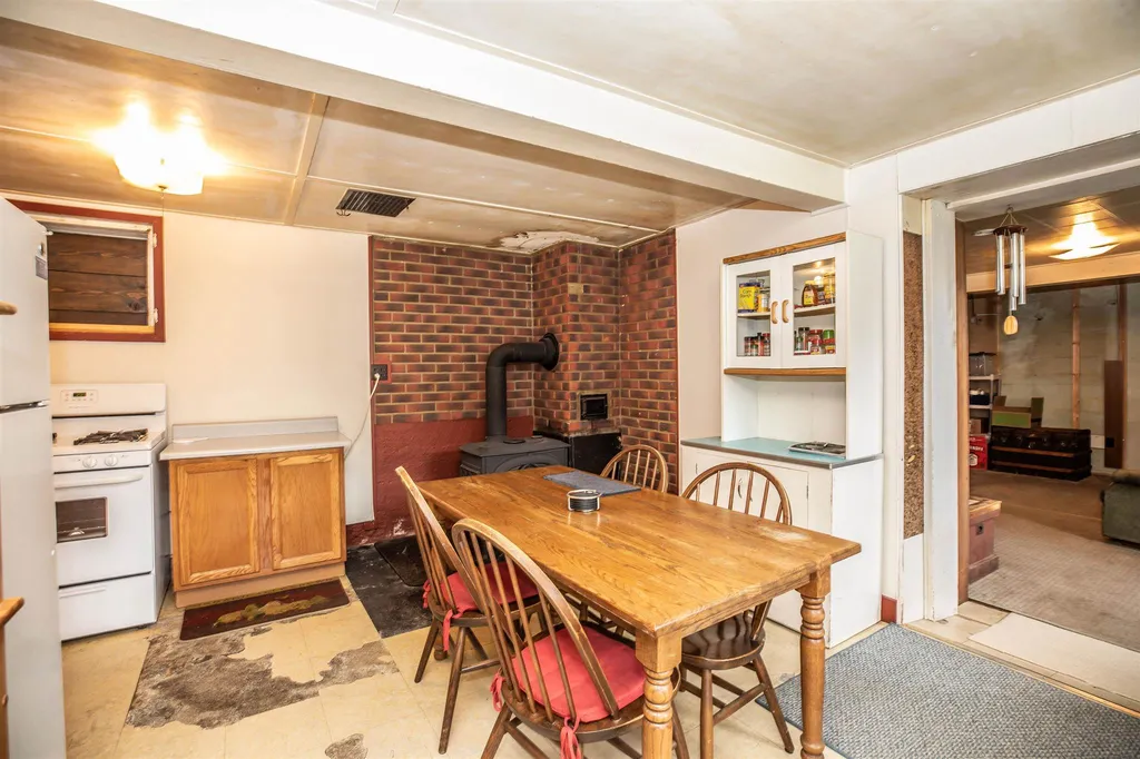 291 Old Street Road Peterborough NH 03458