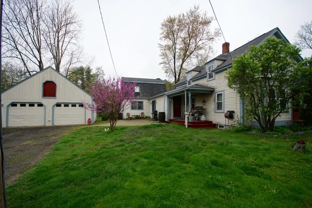 4 Dewey Street Exeter NH 03833