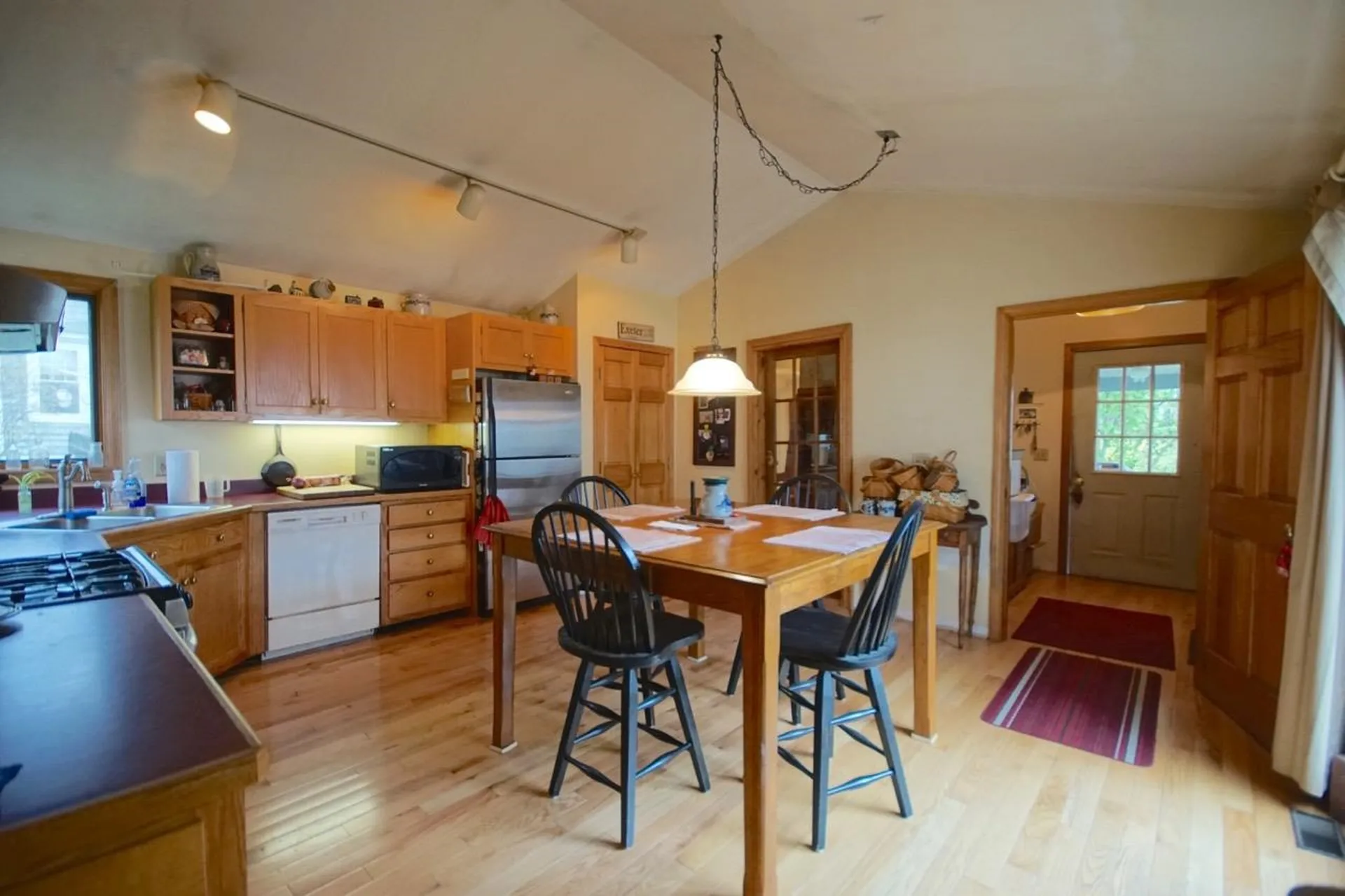 4 Dewey Street Exeter NH 03833