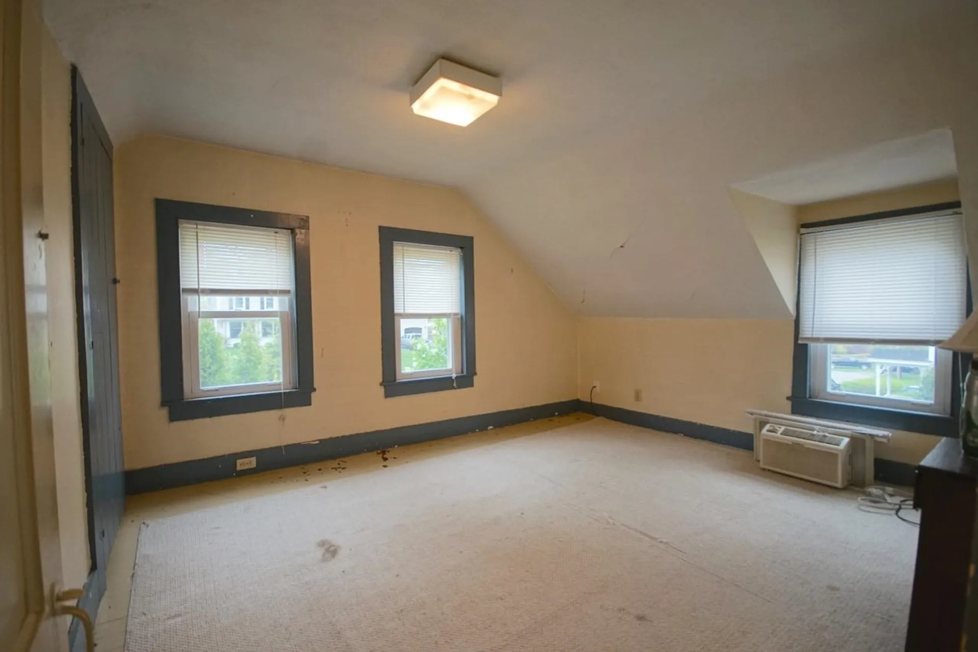 4 Dewey Street Exeter NH 03833