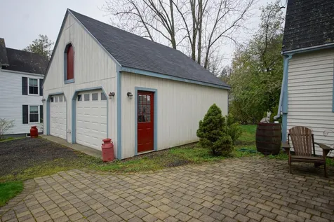 4 Dewey Street Exeter NH 03833