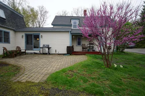 4 Dewey Street Exeter NH 03833