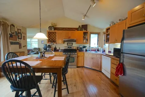 4 Dewey Street Exeter NH 03833
