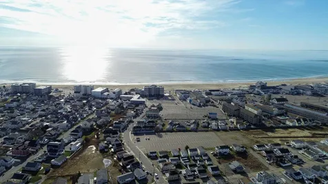 23 Island Path Road Hampton NH 03842
