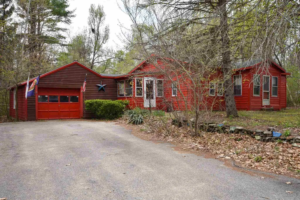 126 Tolend Road Barrington NH 03825