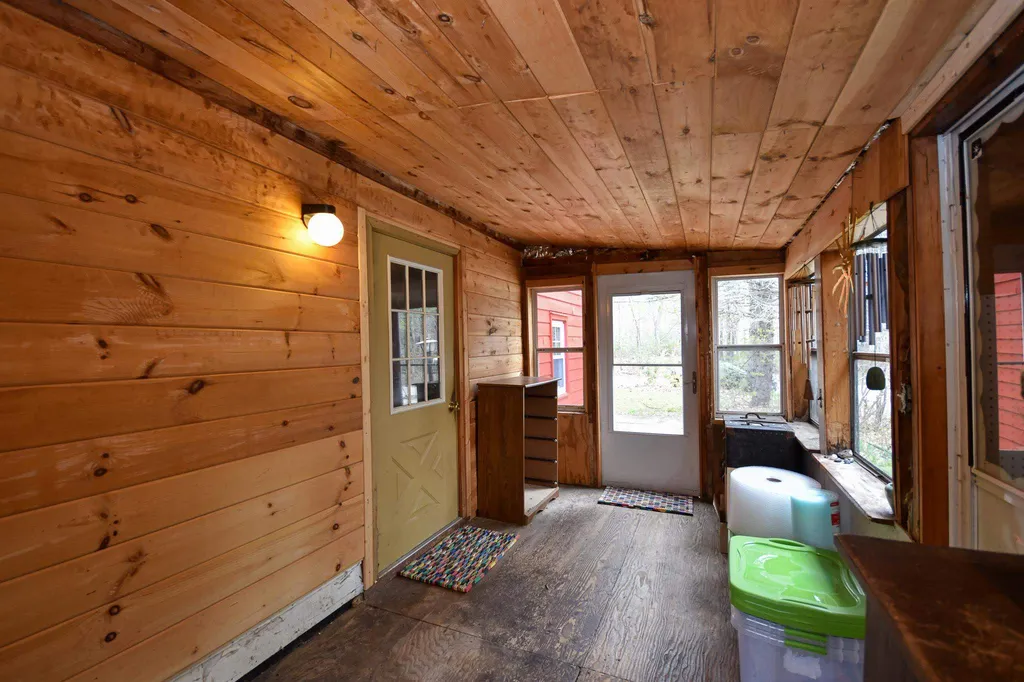 126 Tolend Road Barrington NH 03825