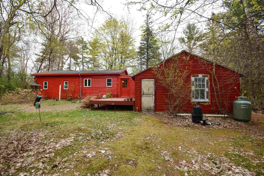 126 Tolend Road Barrington NH 03825
