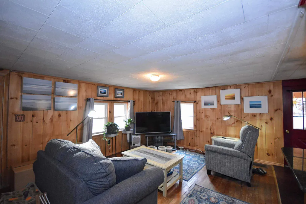 126 Tolend Road Barrington NH 03825