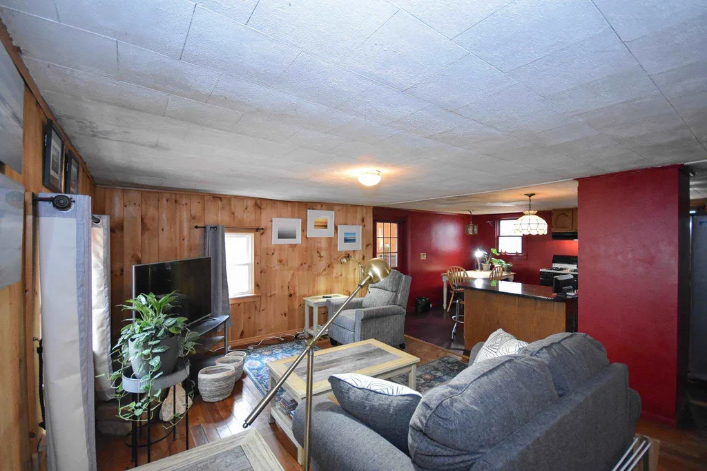 126 Tolend Road Barrington NH 03825