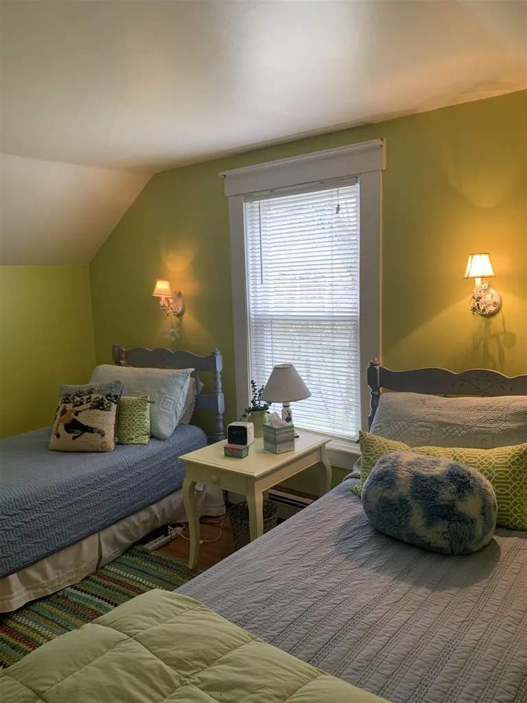 879 Dana Hill Road New Hampton NH 03256