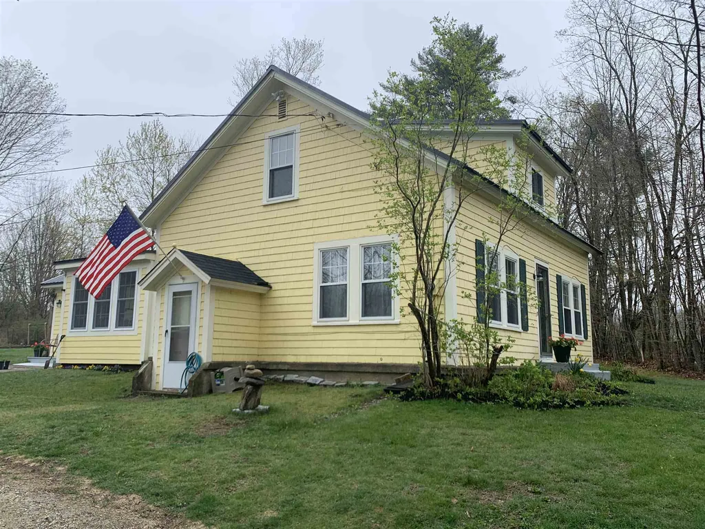 879 Dana Hill Road New Hampton NH 03256