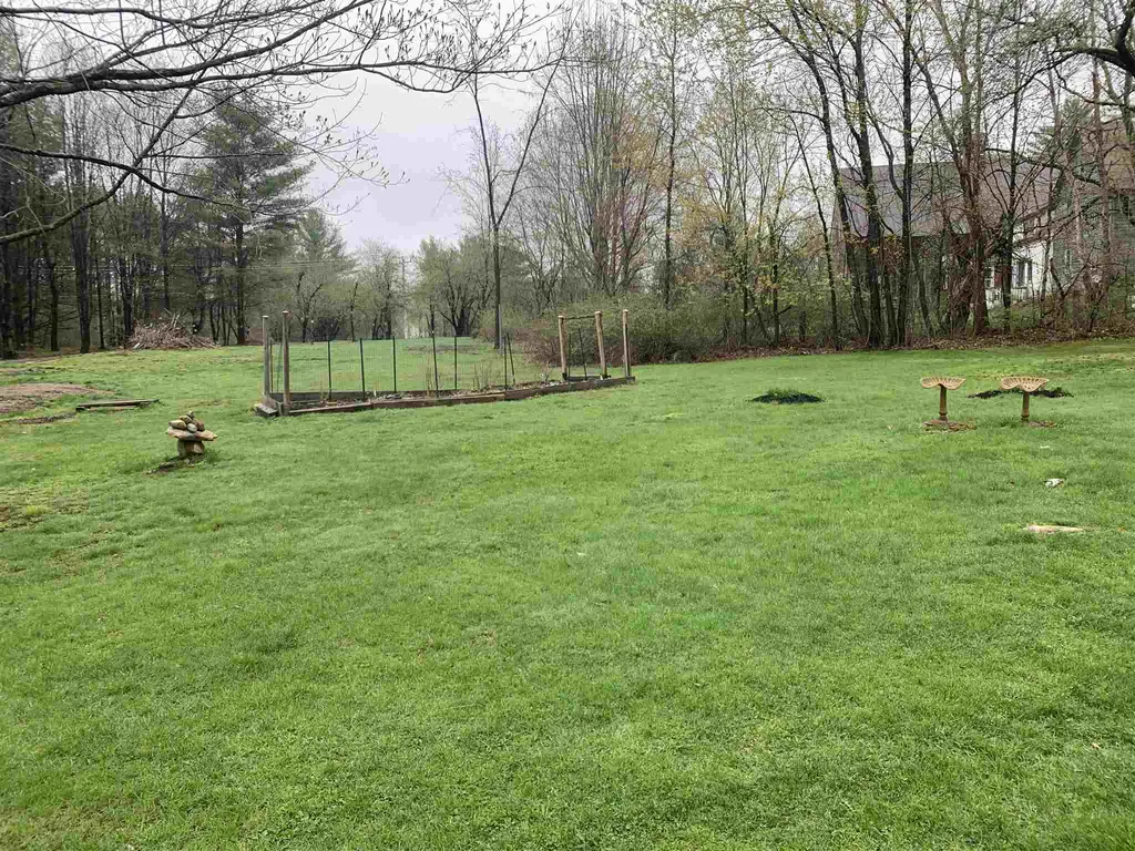 879 Dana Hill Road New Hampton NH 03256