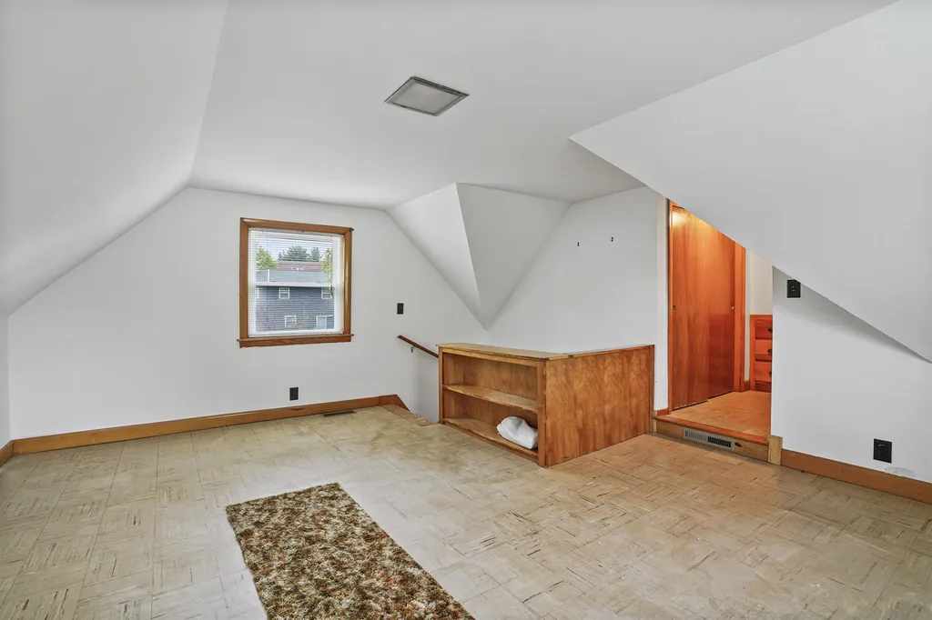 5 Linwood Street Nashua NH 03060