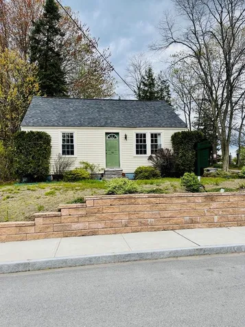 14 Birchwood Place Dover NH 03820