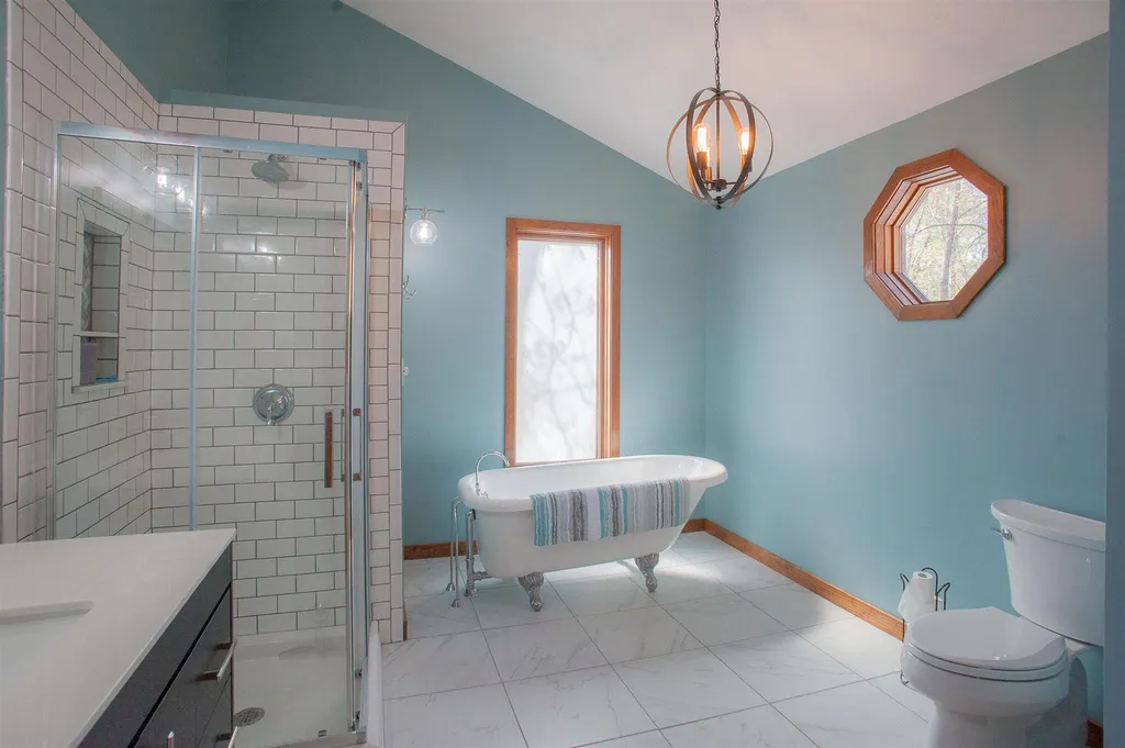 12 Happy Hollow Lane Kingston NH 03848