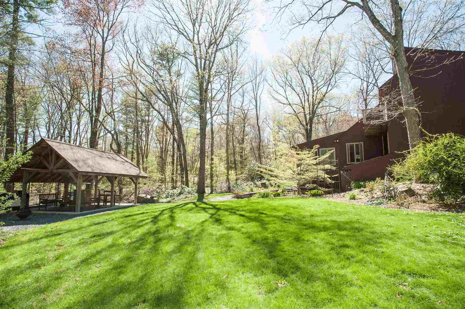 12 Happy Hollow Lane Kingston NH 03848
