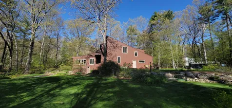 12 Happy Hollow Lane Kingston NH 03848