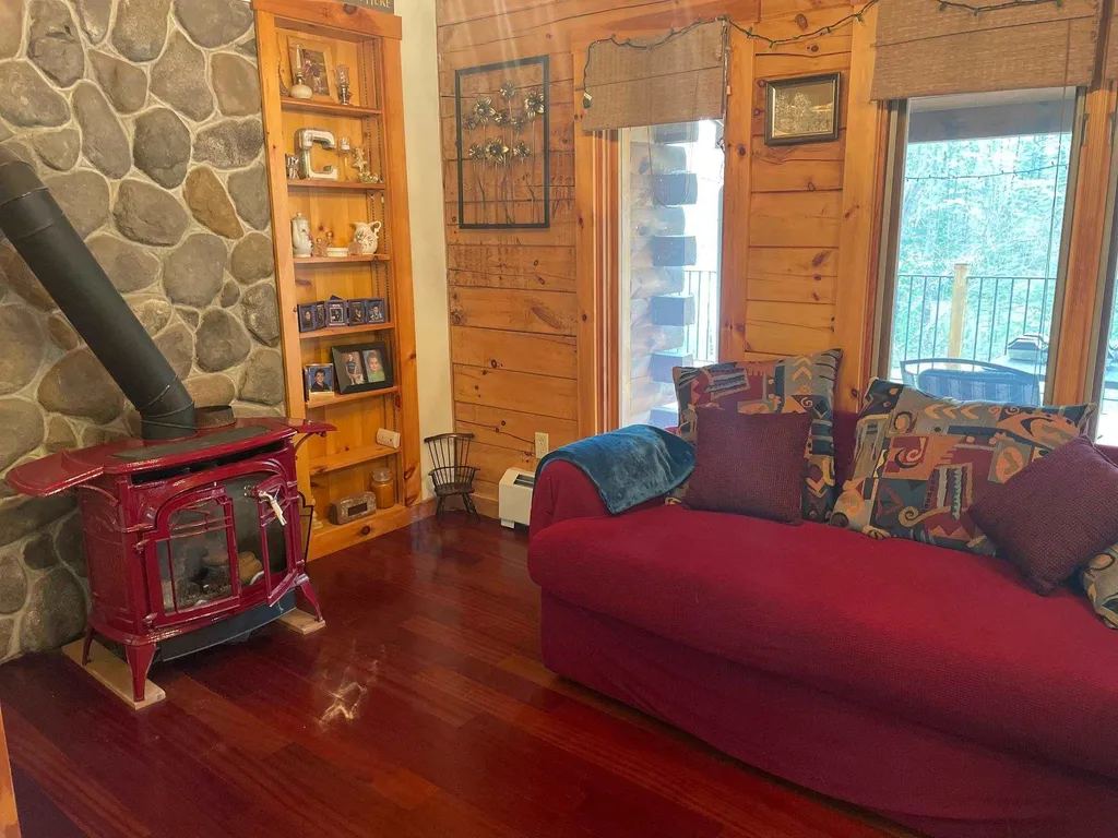 104 Cedarwood Road Charlestown NH 03603