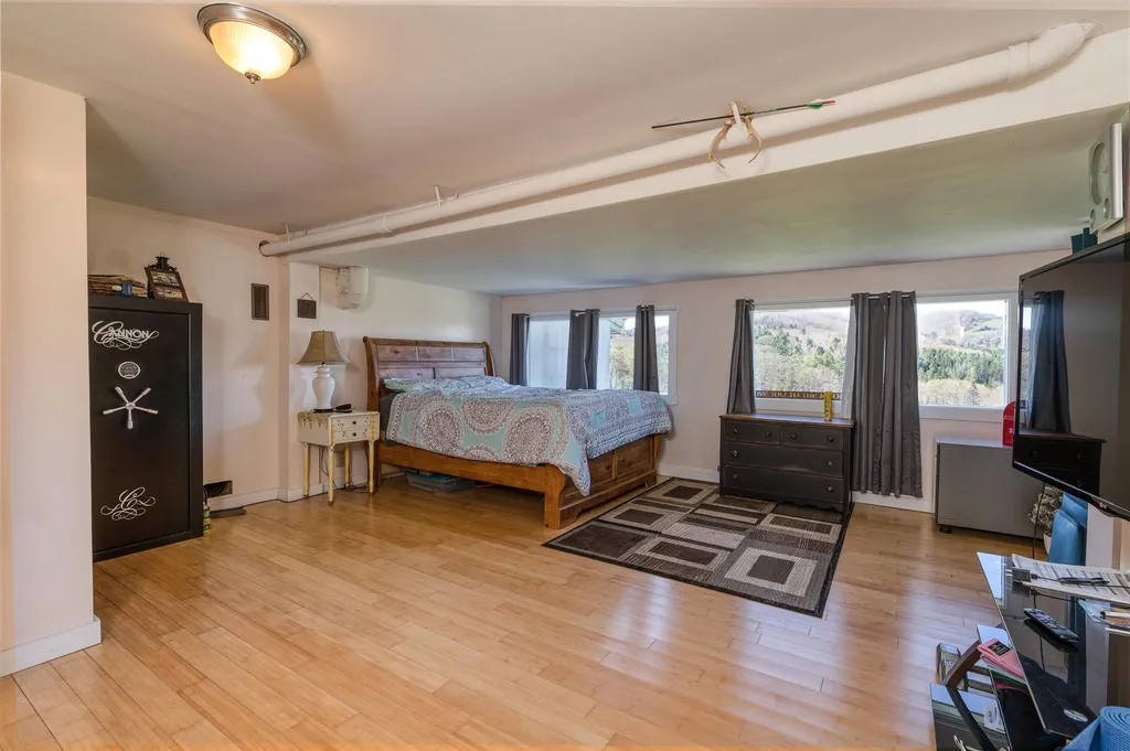 4434 Chelsea Road Corinth VT 05039