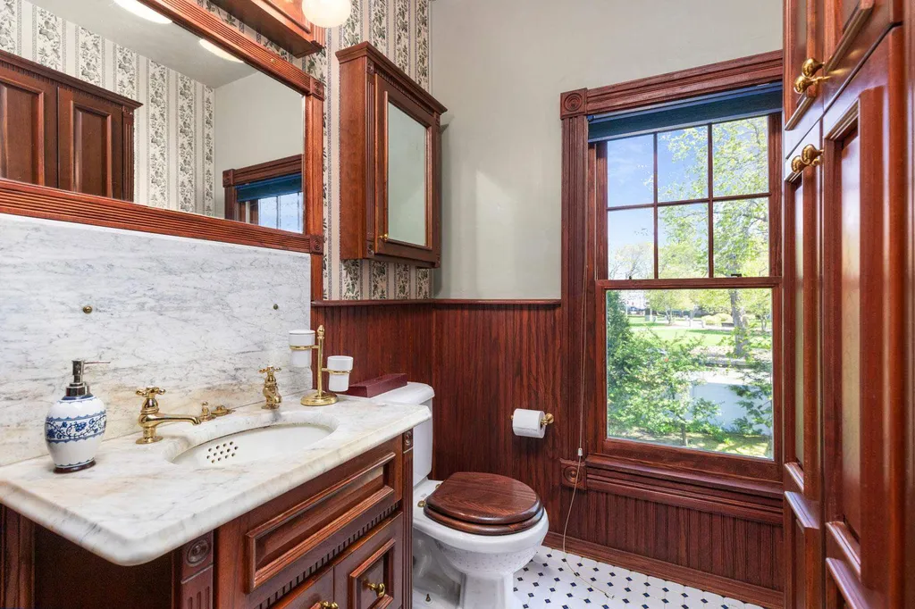 217 Cabot Street Portsmouth NH 03801