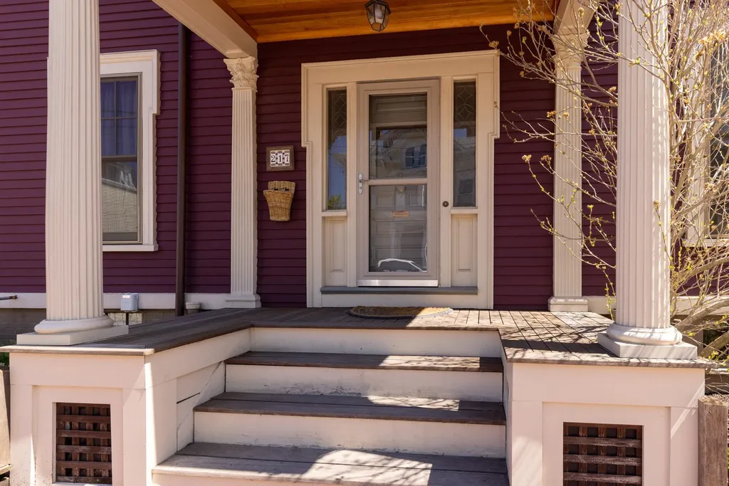 217 Cabot Street Portsmouth NH 03801