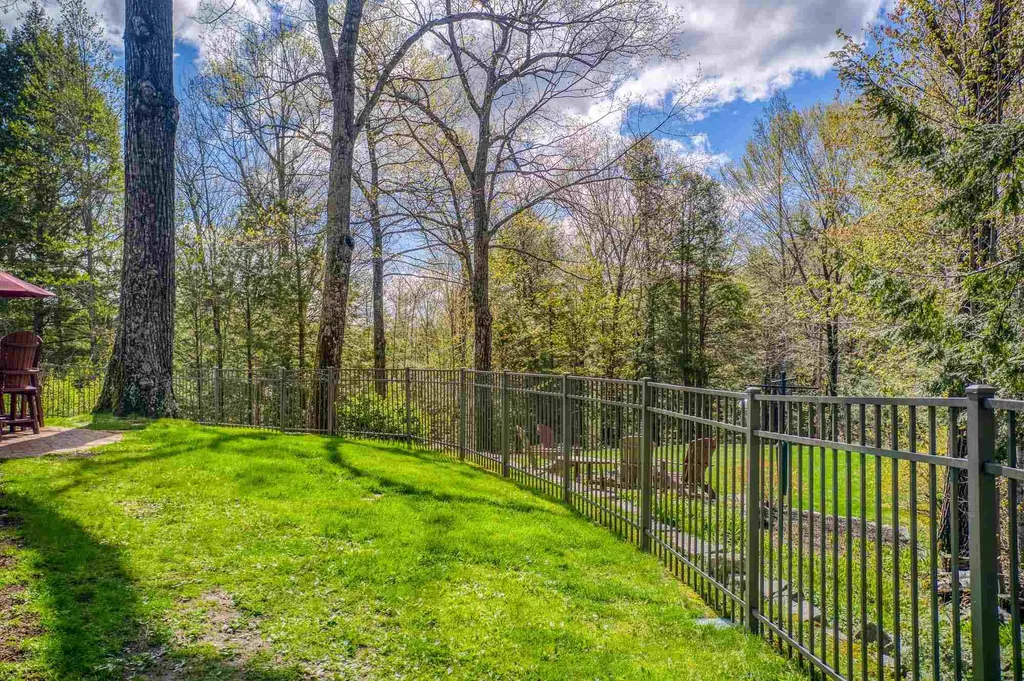 95 Bedford Road New Boston NH 03070
