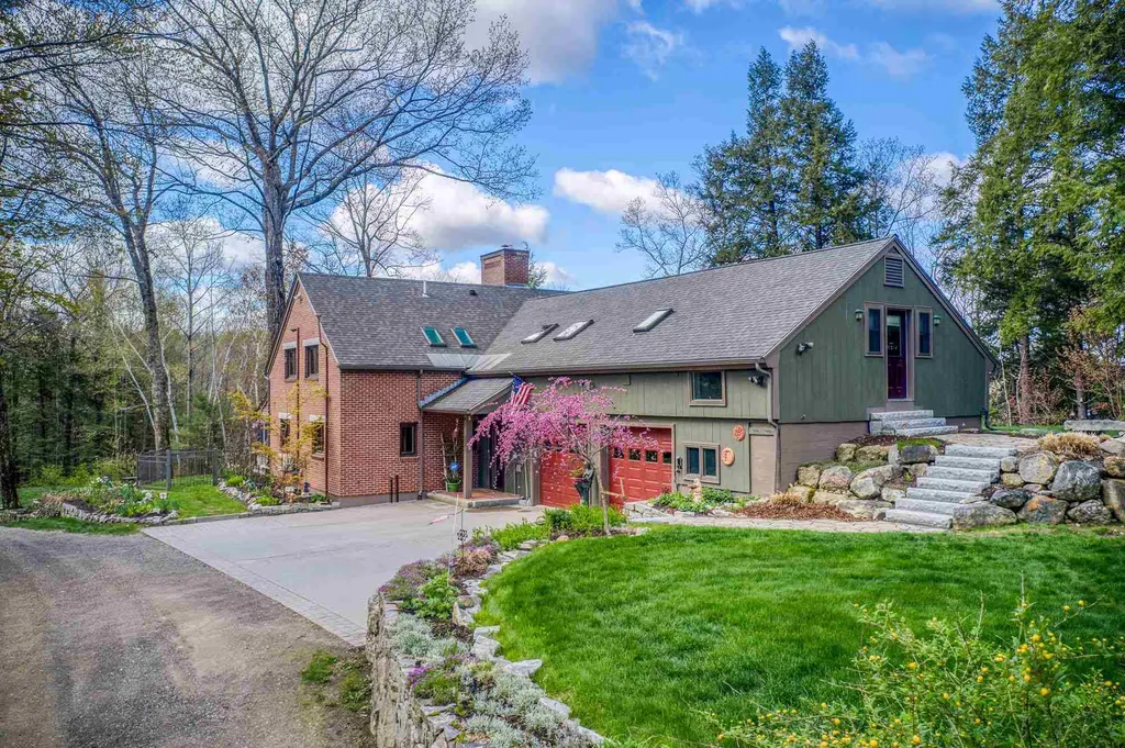95 Bedford Road New Boston NH 03070