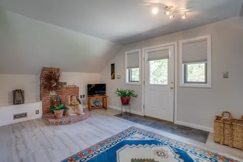 95 Bedford Road New Boston NH 03070