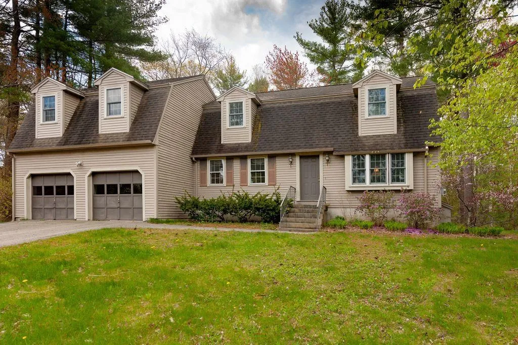10 Mallard Drive York ME 03909
