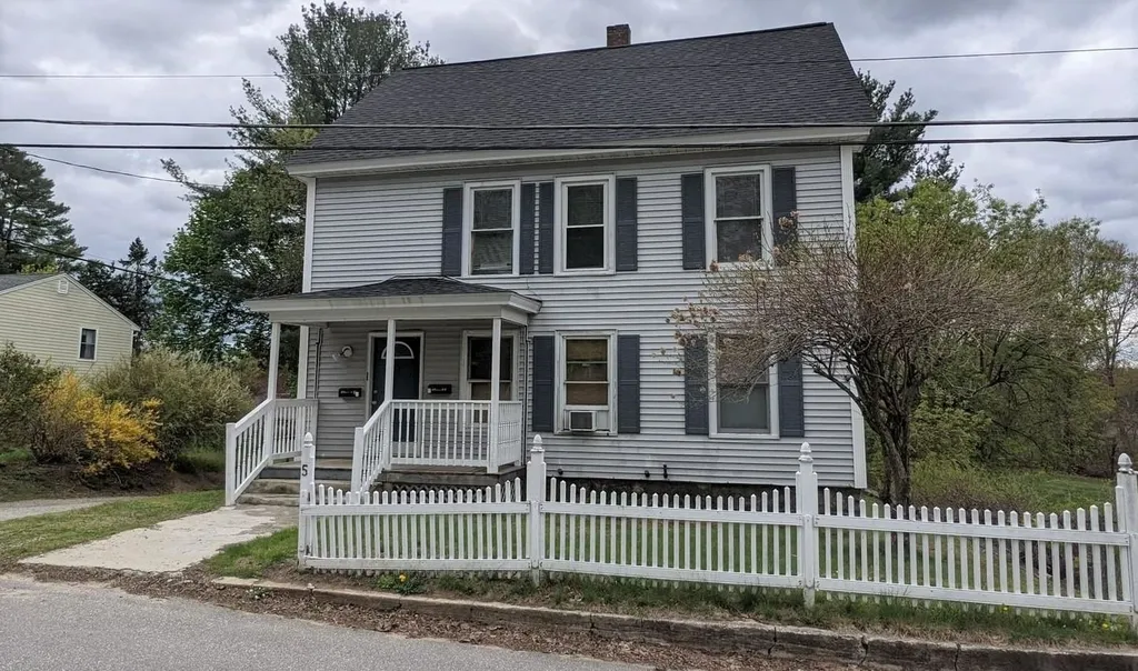 5 Florence Street Derry NH 03038