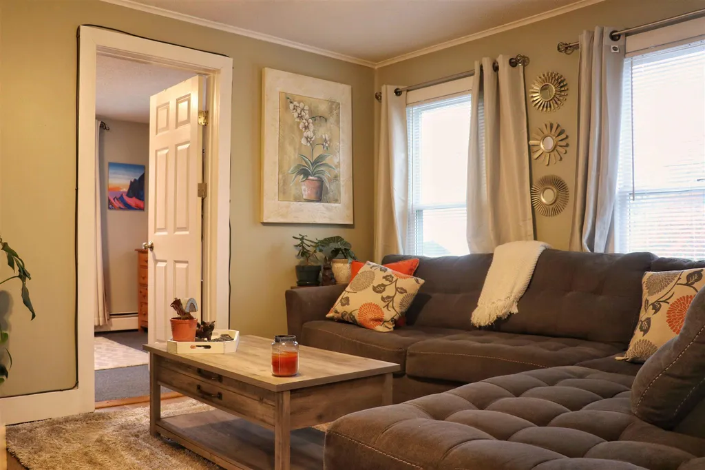 5 Florence Street Derry NH 03038