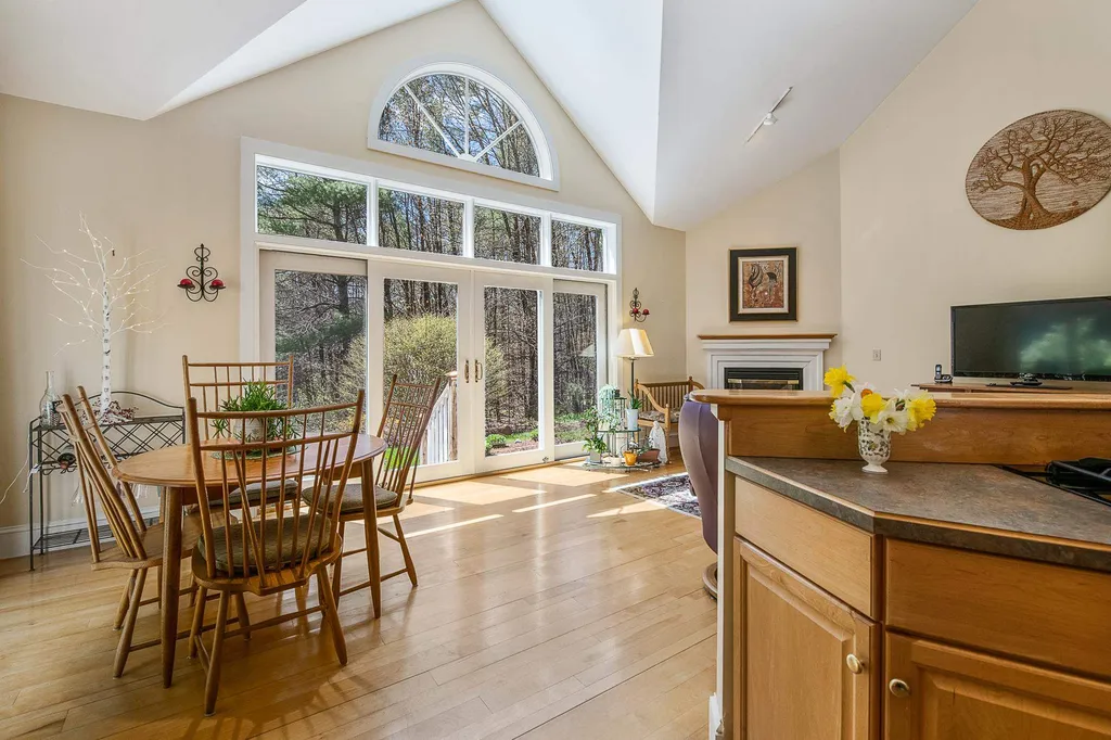 15 Juniper Lane Wilmot NH 03287