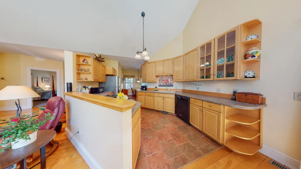 15 Juniper Lane Wilmot NH 03287