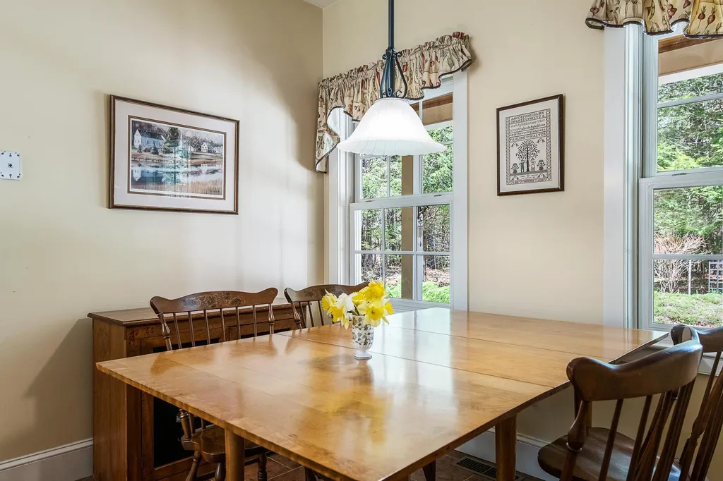 15 Juniper Lane Wilmot NH 03287