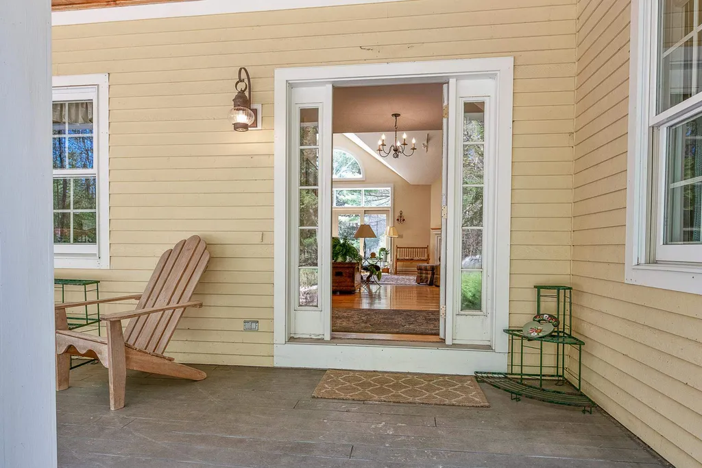 15 Juniper Lane Wilmot NH 03287