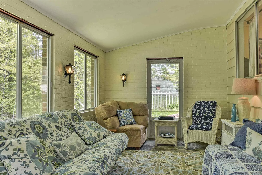84 Woodland Avenue Keene NH 03431