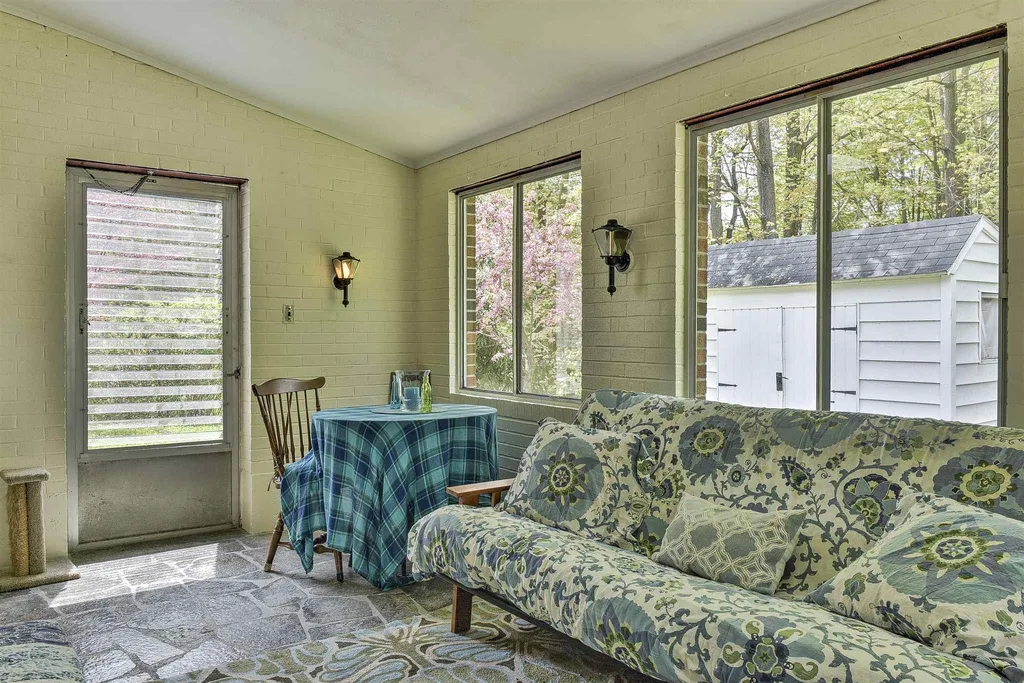 84 Woodland Avenue Keene NH 03431
