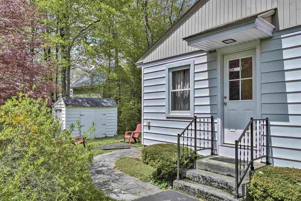 84 Woodland Avenue Keene NH 03431