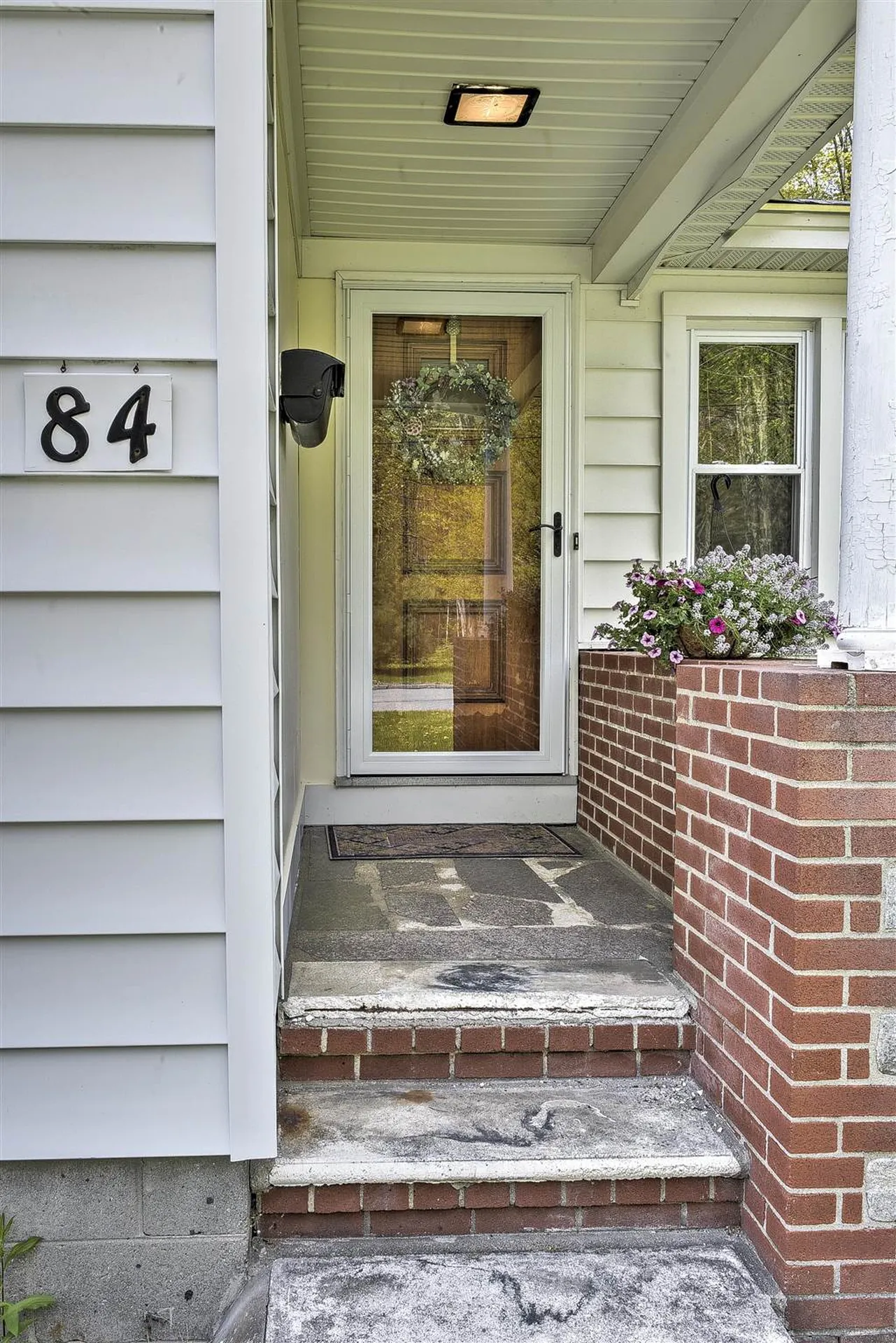 84 Woodland Avenue Keene NH 03431