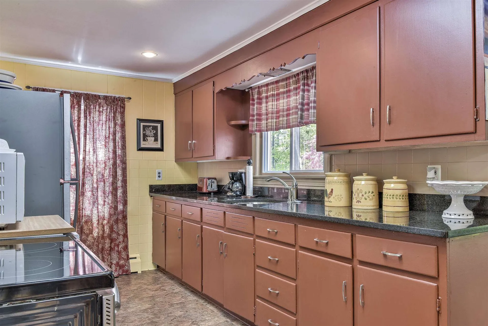84 Woodland Avenue Keene NH 03431