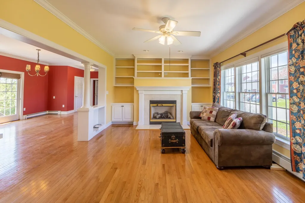 34 Brick House Lane Hartford VT 05001