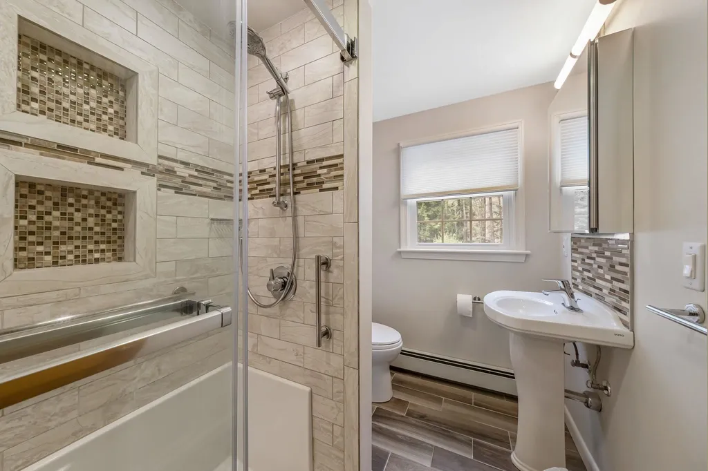 88 Londonderry Road Windham NH 03087