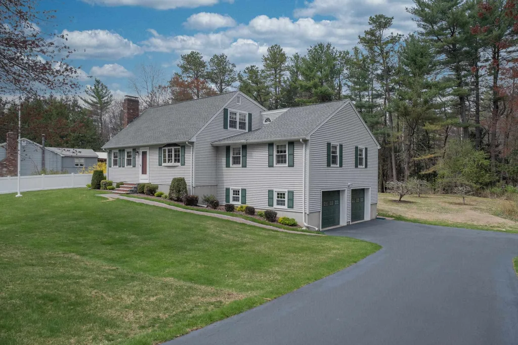 88 Londonderry Road Windham NH 03087