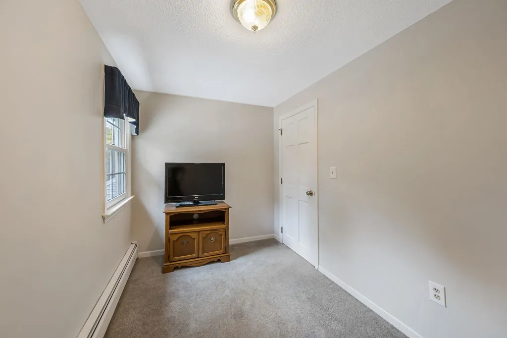 88 Londonderry Road Windham NH 03087